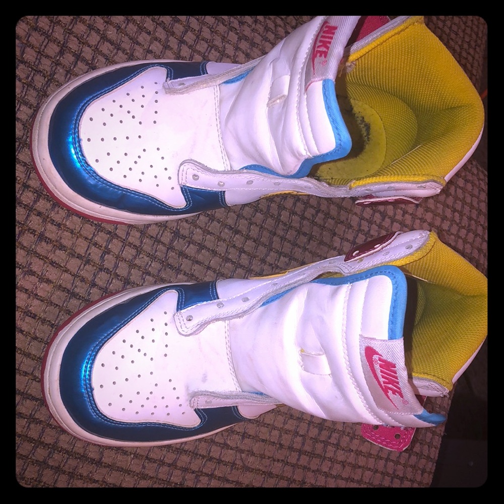 NIKE Dunc hightop 5.5 .pink blue yllow and green
